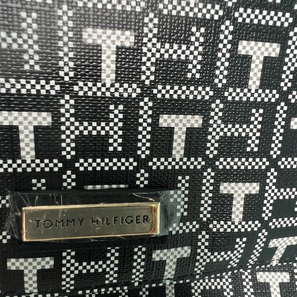 Tommy Hilfiger Monochrome Checkered Bag
